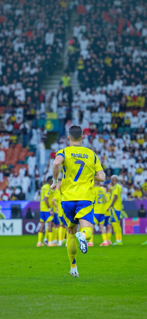 小克鲁伊夫：因女儿患癌辞去巴萨总监；中国执教的三年很愉快