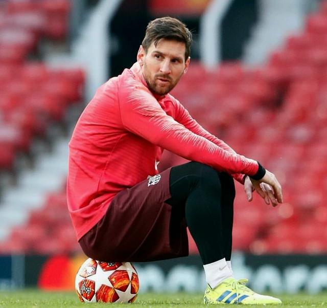 前锋伤愈回归轰出世界波